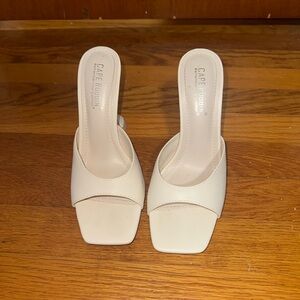 Cape Robbin Women's Cream Mules